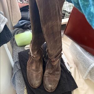 Bedstu distressed Brown Leather Knee-High Women’s Riding Boots